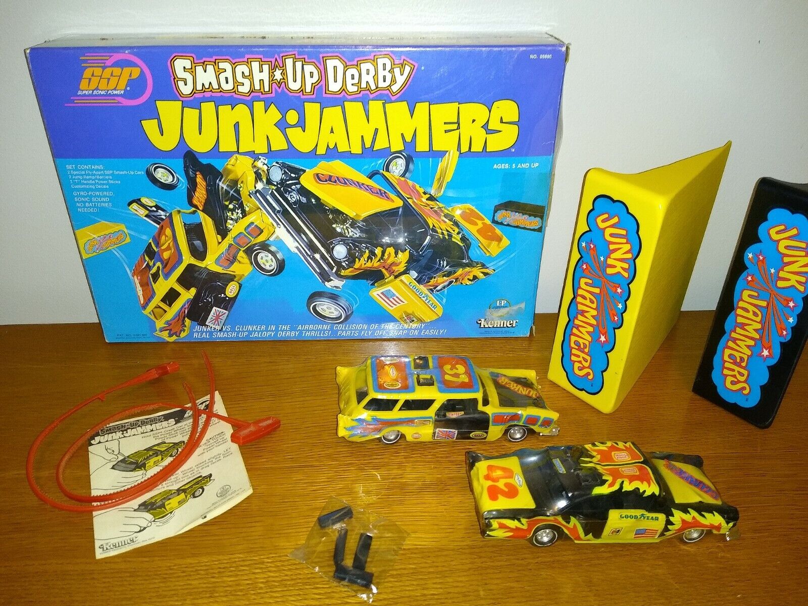 Jasman Smash Up Derby Junk Yard Crashers - MIB