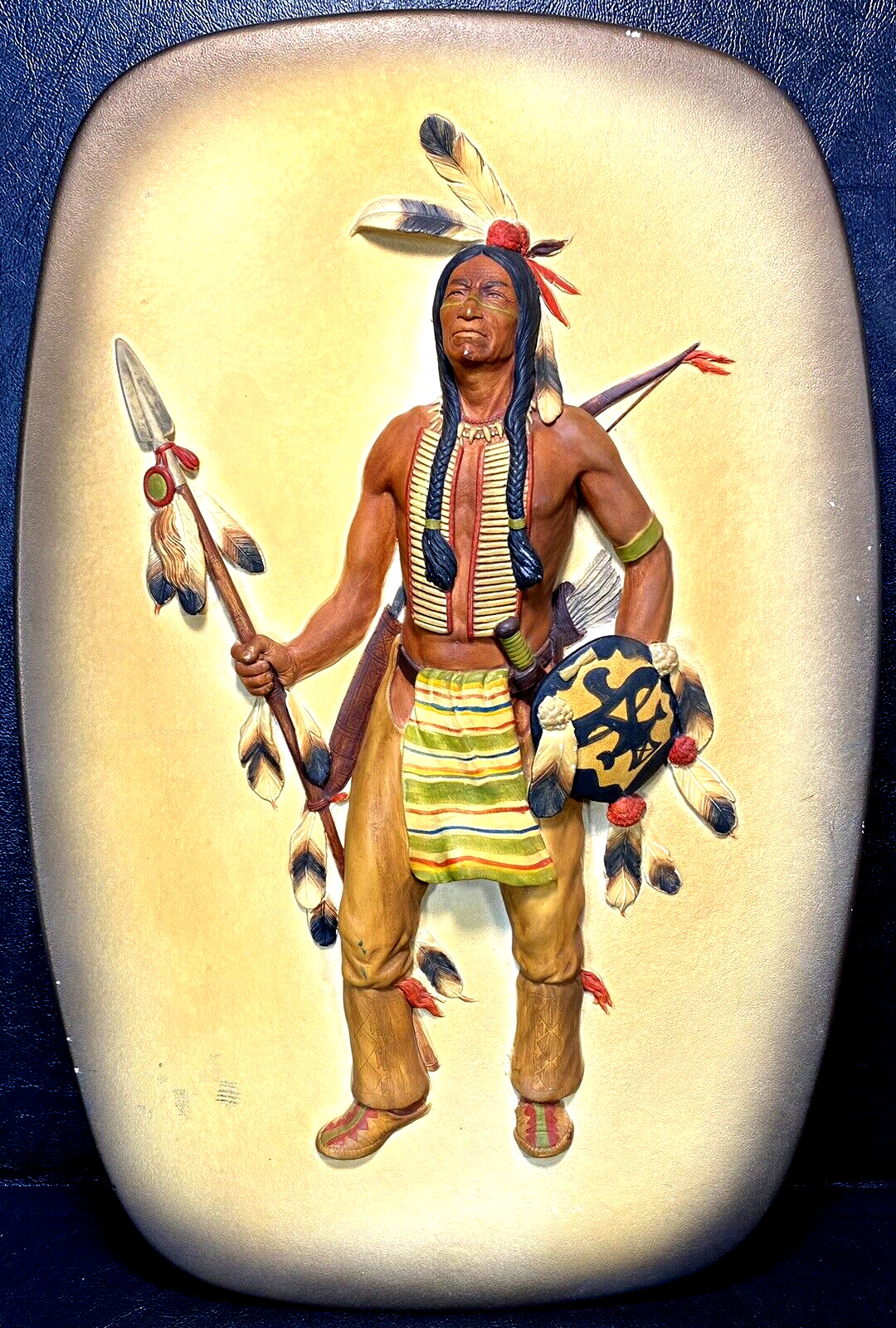 VINTAGE SCARCE BOSSONS SIOUX INDIAN WARRIOR/CHIEF CHALKWARE PLAQUE 1959