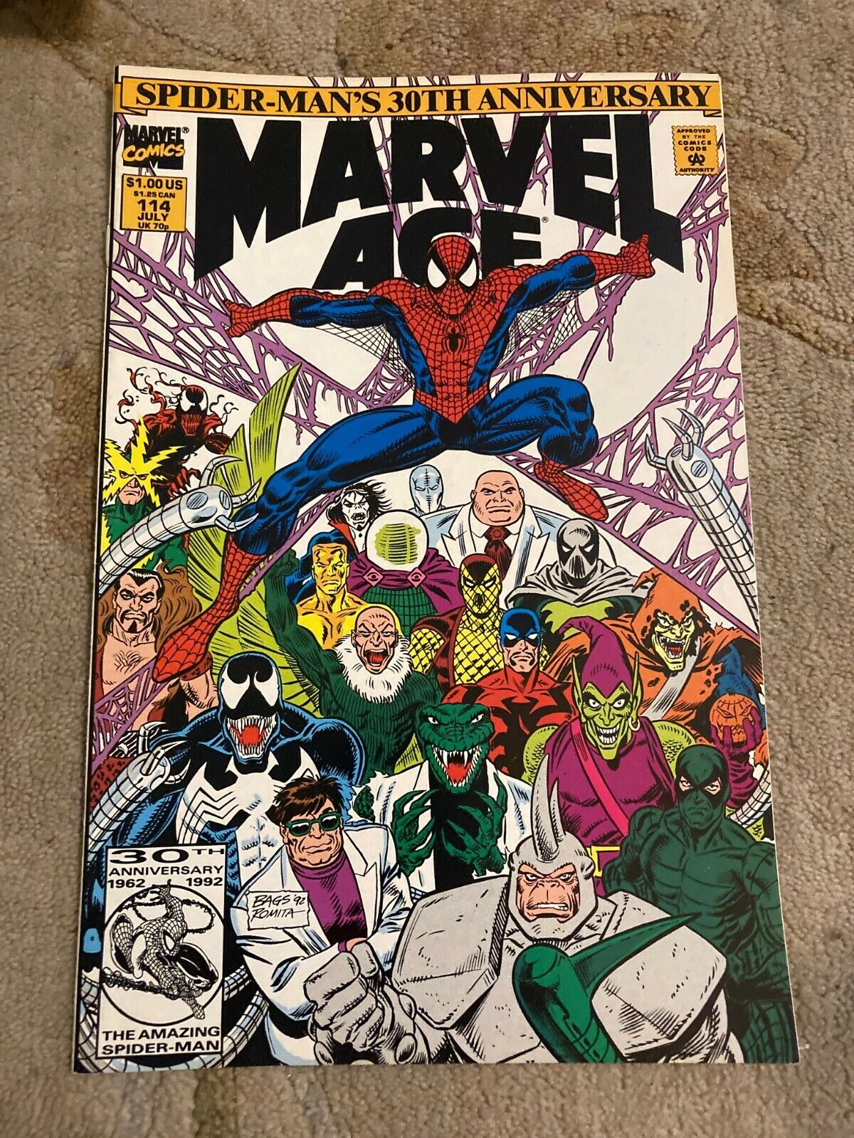 Marvel age 114 early Carnage cover and 1st app spiderman 2099 NM+(9.2)