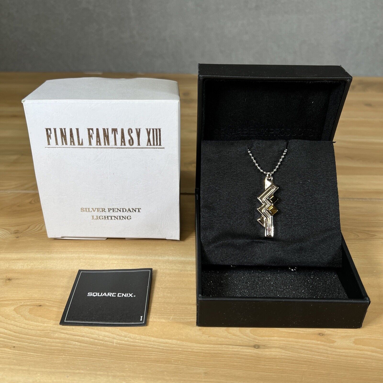 RARE Final Fantasy 13 Lightning Silver Necklace Pendant FF13-009 Square Enix NEW