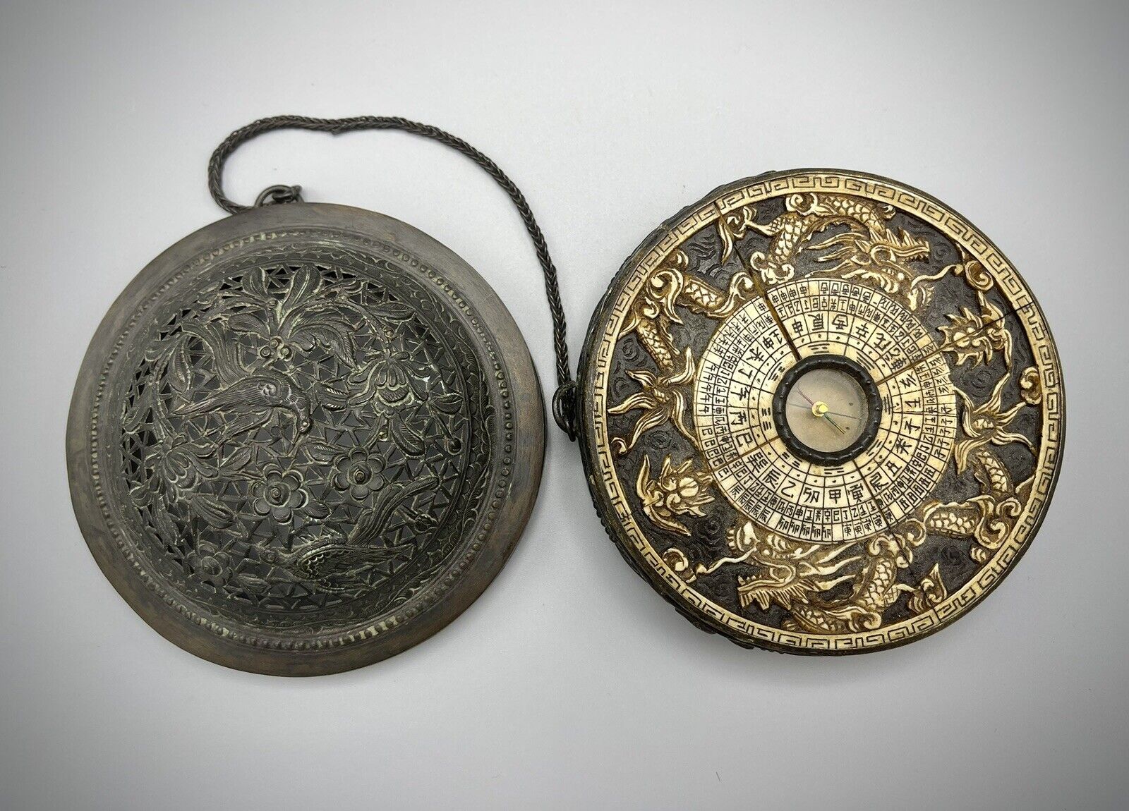 A RARE ANTIQUE CHINESE GEOMANCER’S FENG SHUI COMPASS WITH COVER