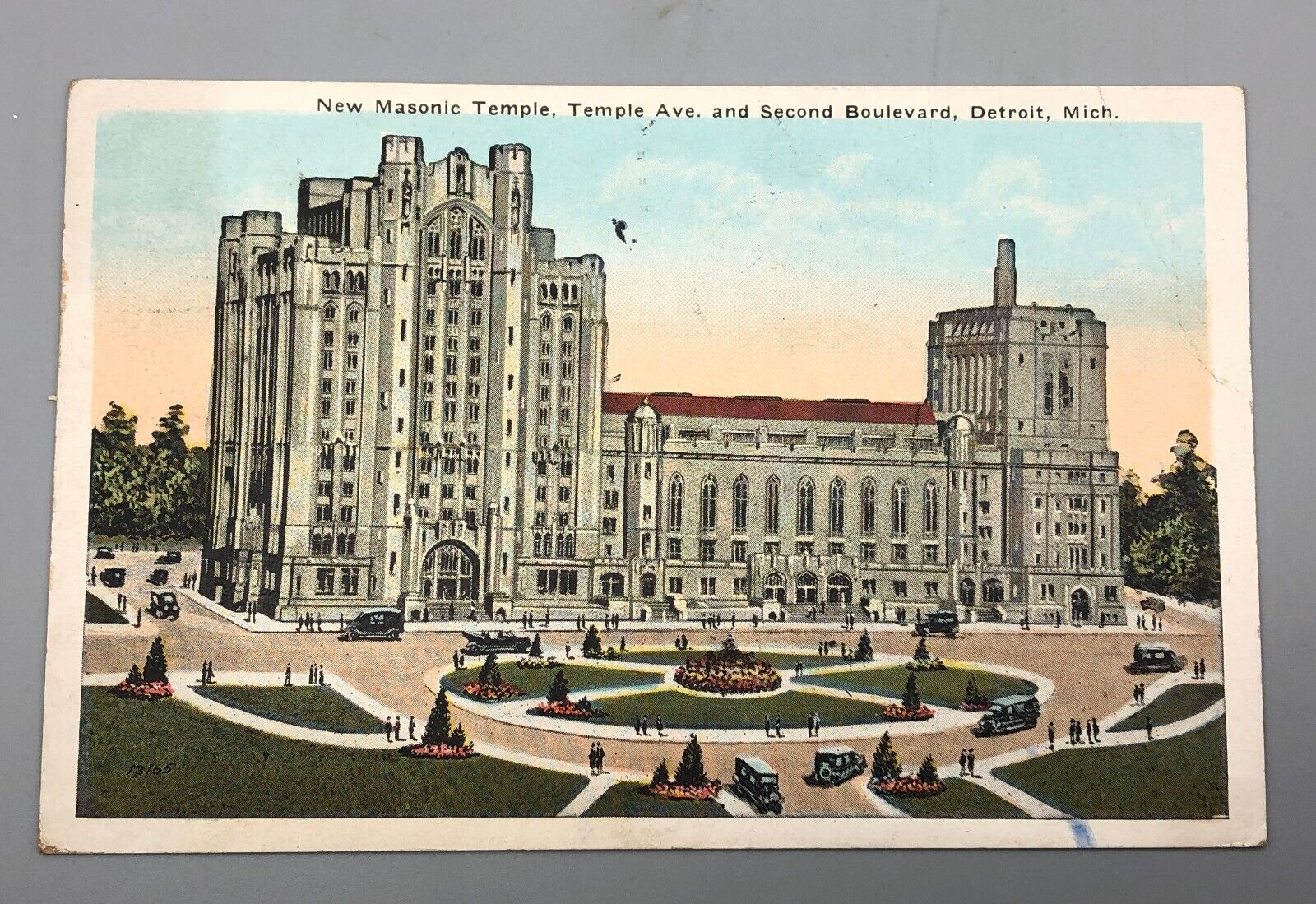 Antique 1924 Souvenir Postcard New Masonic Temple Second Boulevard Detroit Mich