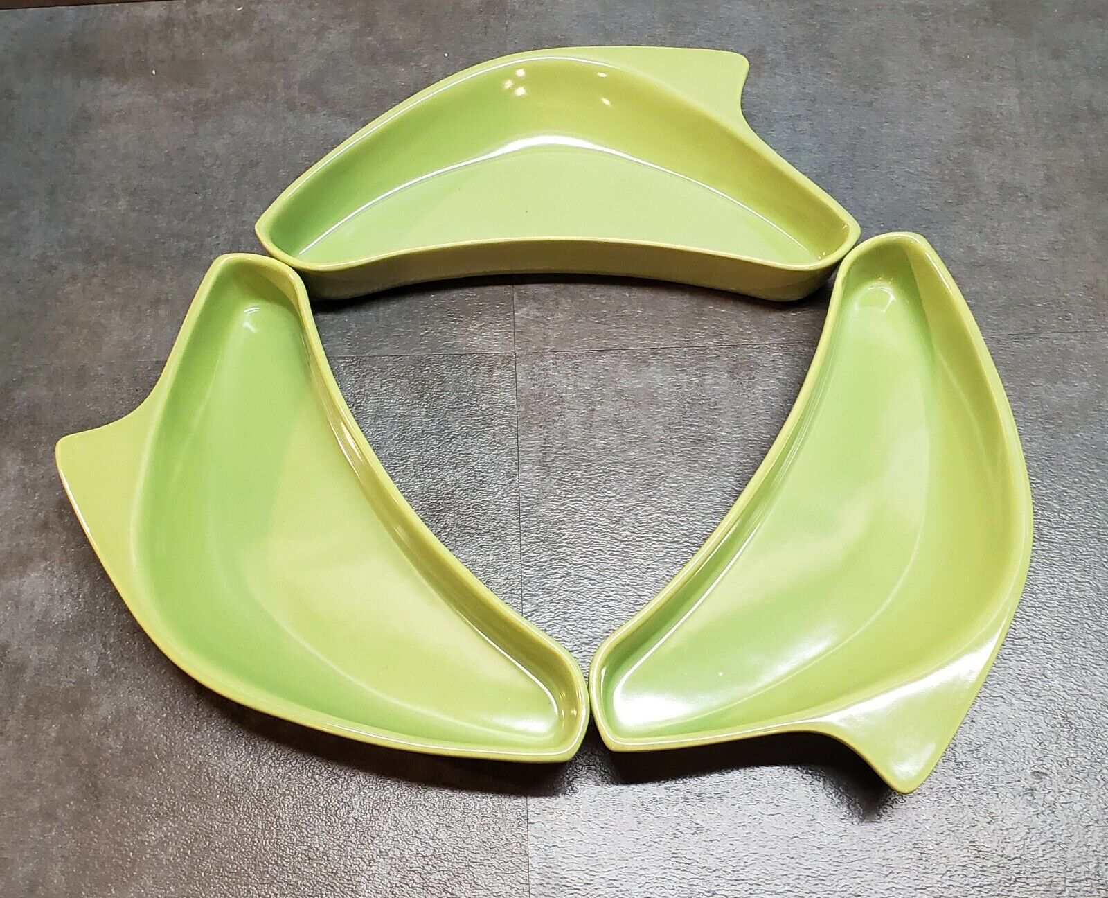 Vintage MCM Atomic Lot of 3 Green Ceramic Boomerang Dishes 
