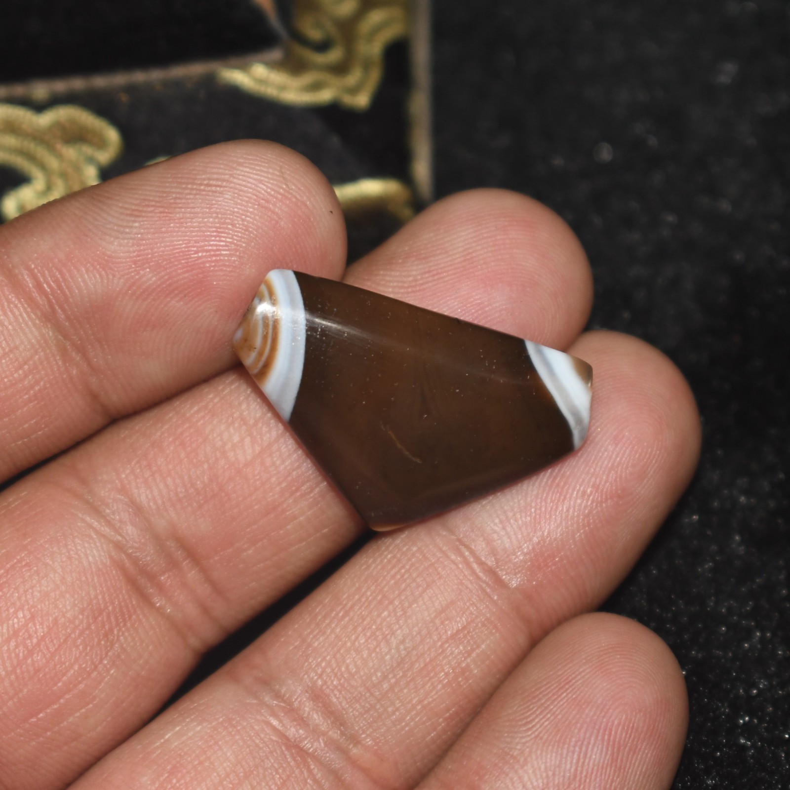 Big Antique Old Central Asian Banded Agate Boomerang Bead in Good Condition Big Antique Old Central Asian Banded Agate Boomerang Bead in Good Condition