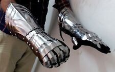 MEDIEVAL WARRIOR METAL GOTHIC KNIGHT STYLE GAUNTLETS FUNCTIONAL ARMOR GLOVES picture