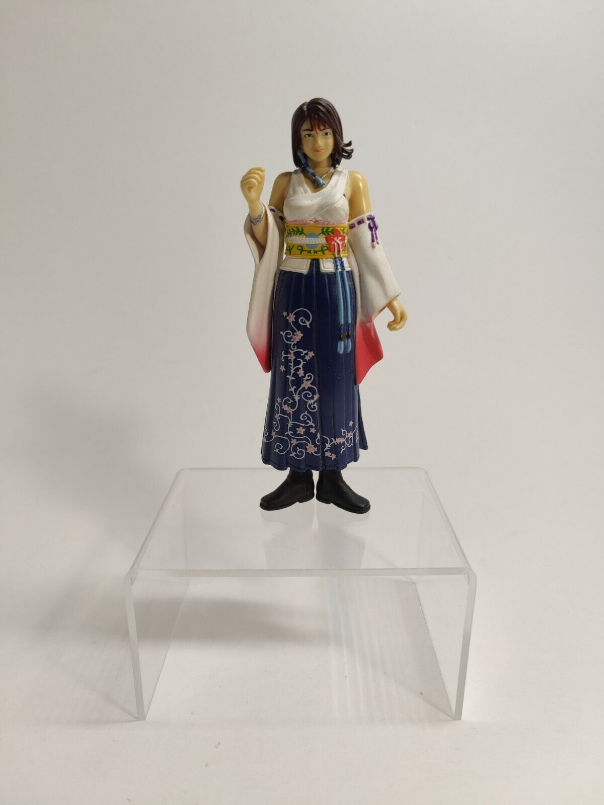 Final Fantasy X 2001 Bandai Scale Collectible Yuna Figure