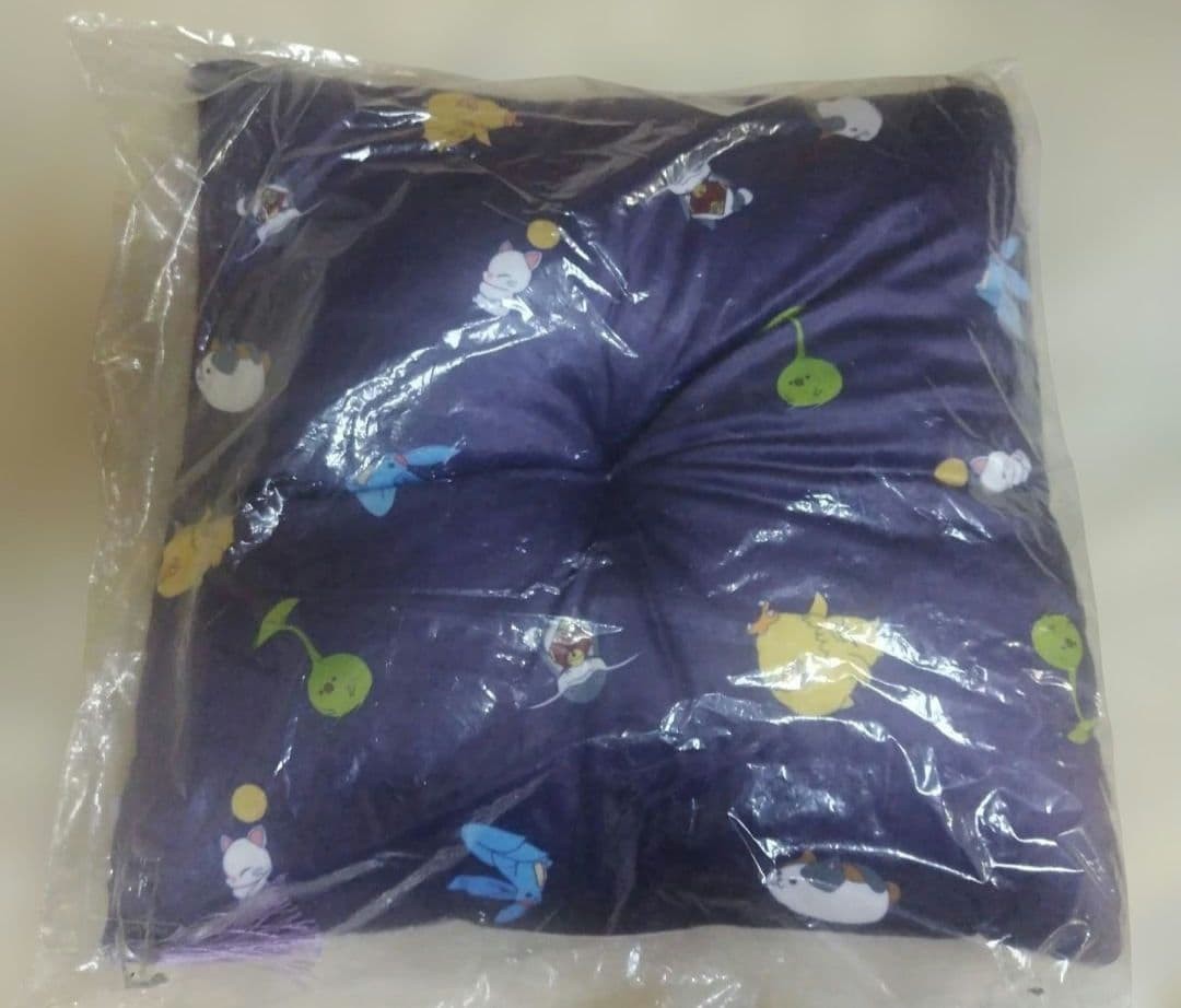 Final Fantasy XIV Square Zabuton Cushion with Moogles & Carbuncle Minions Final Fantasy XIV Square Zabuton Cushion with Moogles & Carbuncle Minions